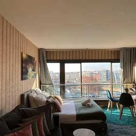 Eiffel And Beatiful Flat Apartment Paris